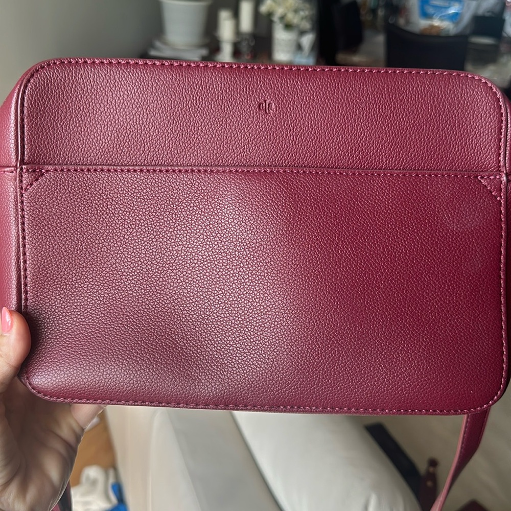 Chic Magenta Crossbody Bag